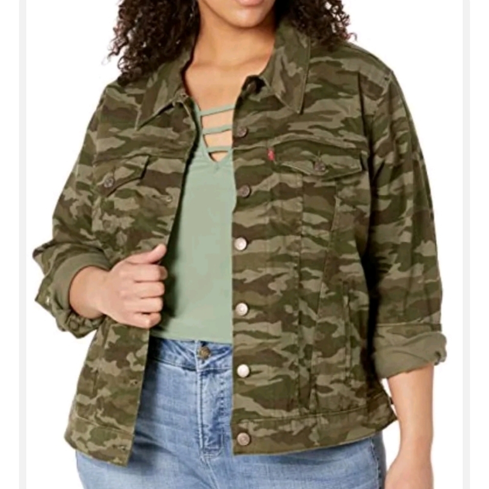 Levi’s Ex Boyfriend Women's Plus Size 1X Green Camo Trucker Jacket New with Tags